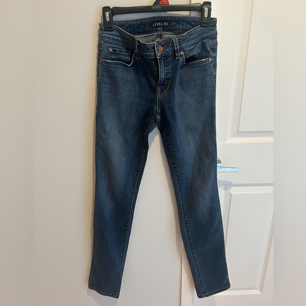 Level 99, dark wash skinny Jean, size 27